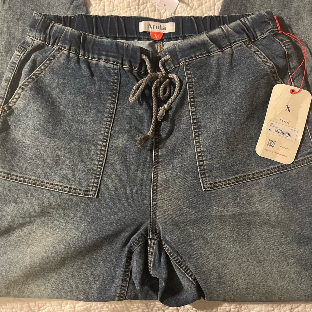 Arula Jeans brand new